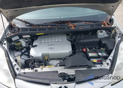 2008 Toyota Sienna Xle z USA, uszkodzony, nr VIN 5TDZK22C58S128831